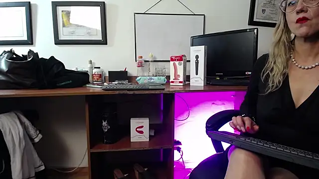 GretaVoss  online show from 17, 1, 2026