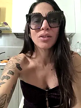 sexy7883 online show from 16, 2, 2025