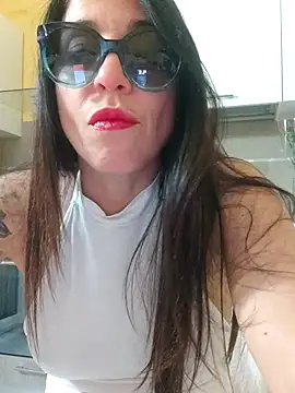 sexy7883 online show from 9, 3, 2025