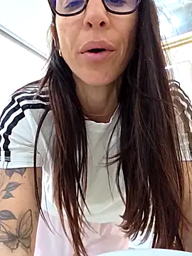 sexy7883 online show from 25, 4, 2026