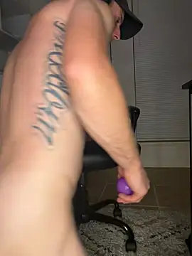 Snapshot of Badstepson33 chatting on 9, 4, 2026 Badstepson33 online show from 9, 4, 2026