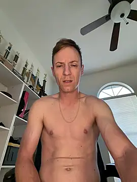 Snapshot of Badstepson33 chatting on 10, 4, 2026 Badstepson33 online show from 10, 4, 2026