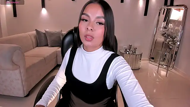 Snapshot of NinaBlum chatting on 17, 9, 2025 NinaBlum online show from 17, 9, 2025