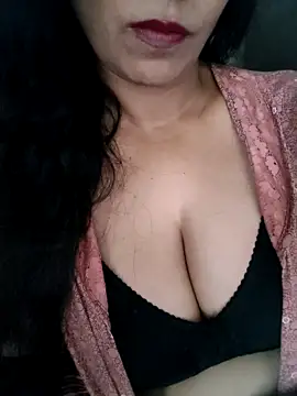 Deepa Sharma143 online show from 26, 4, 2026