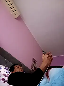 estrogeni online show from 9, 2, 2026