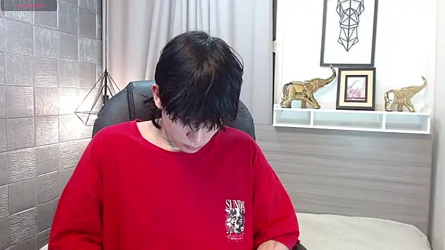 Iantwink18 online show from 20, 12, 2025