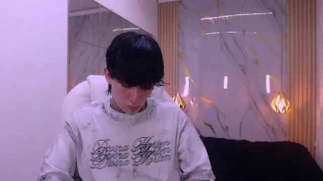 Iantwink18 online show from 12, 3, 2026