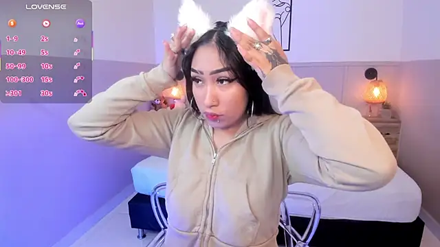 Snapshot of RebecaRush4 chatting on 21, 11, 2025 RebecaRush4 online show from 21, 11, 2025