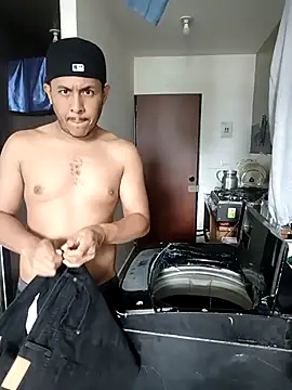 Snapshot of Misterjhons2 chatting on 3, 10, 2025 Misterjhons2 online show from 3, 10, 2025