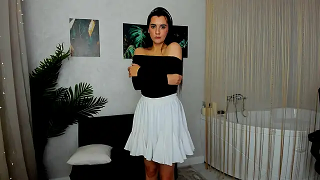 Snapshot of mintydaze chatting on 1, 10, 2025 mintydaze online show from 1, 10, 2025