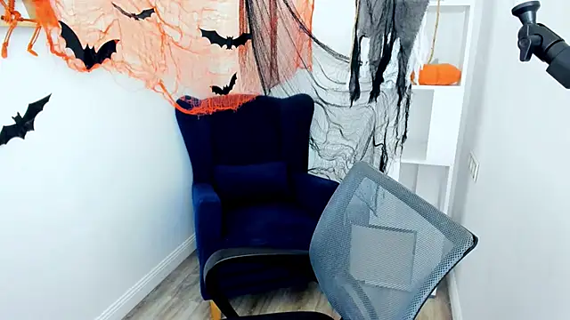 Snapshot of mintydaze chatting on 15, 10, 2025 mintydaze online show from 15, 10, 2025