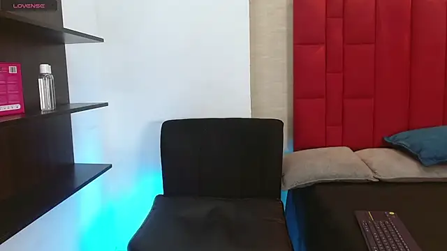 Snapshot of Cady_Hot chatting on 24, 11, 2025 Cady Hot online show from 24, 11, 2025