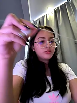 Snapshot of Angeldusttt chatting on 25, 9, 2025 Angeldusttt online show from 25, 9, 2025