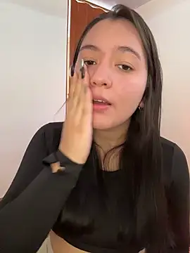 Snapshot of Angeldusttt chatting on 14, 10, 2025 Angeldusttt online show from 14, 10, 2025