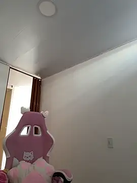 Snapshot of Angeldusttt chatting on 16, 10, 2025 Angeldusttt online show from 16, 10, 2025