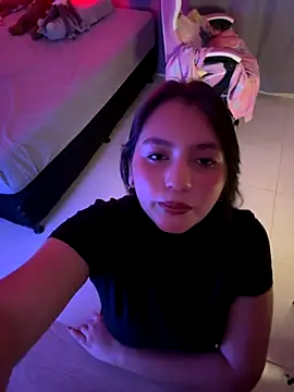 Snapshot of Angeldusttt chatting on 1, 11, 2025 Angeldusttt online show from 1, 11, 2025