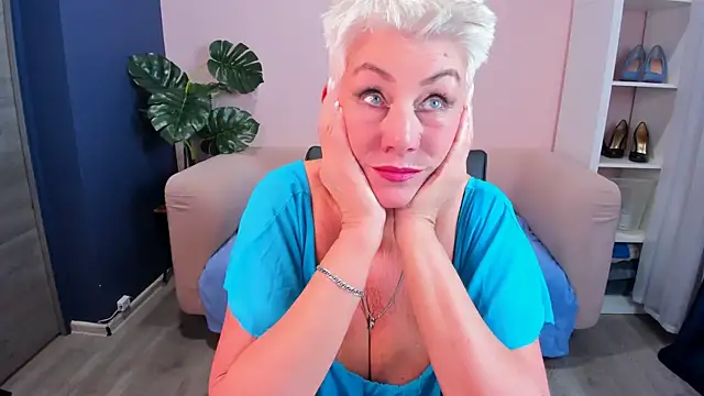 HotandMature online show from 3, 2, 2025