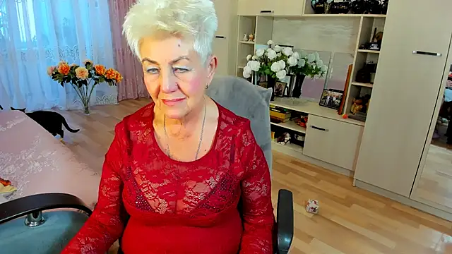 HotandMature online show from 15, 1, 2026