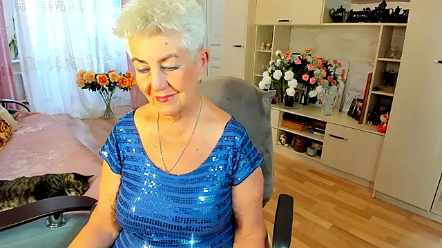 HotandMature online show from 25, 3, 2026