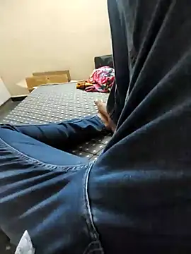 mommylover5 online show from 3, 11, 2025