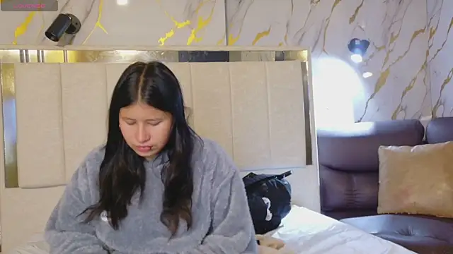 Olivia11  online show from 9, 4, 2026