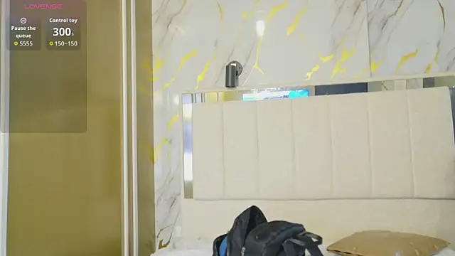 Olivia11  online show from 24, 4, 2026