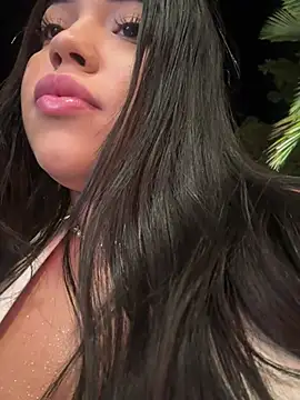 Snapshot of SofiaWildee chatting on 13, 6, 2026 SofiaWildee online show from 13, 6, 2026