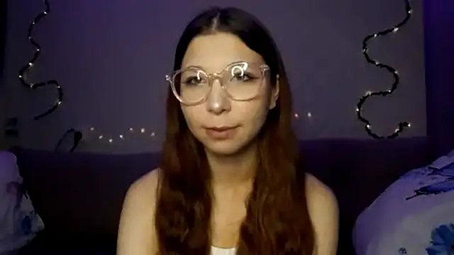 Snapshot of MiaamaLoveLyslt chatting on 10, 9, 2025 MiaamaLoveLyslt online show from 10, 9, 2025