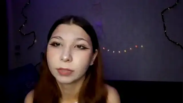 Snapshot of MiaamaLoveLyslt chatting on 18, 9, 2025 MiaamaLoveLyslt online show from 18, 9, 2025