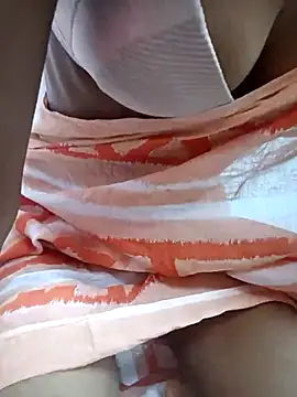 Snapshot of riyaroy9999 chatting on 2, 11, 2025 riyaroy9999 online show from 2, 11, 2025