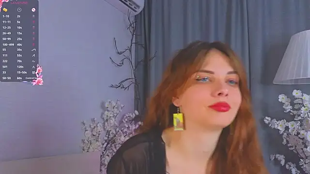 Snapshot of LisaDrake chatting on 19, 9, 2025 LisaDrake online show from 19, 9, 2025