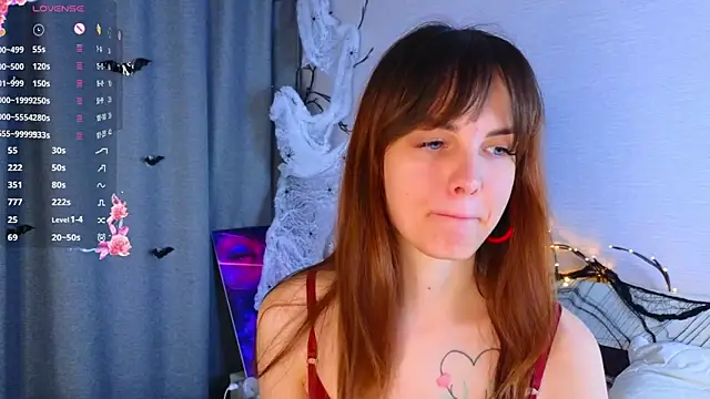 Snapshot of LisaDrake chatting on 2, 11, 2025 LisaDrake online show from 2, 11, 2025