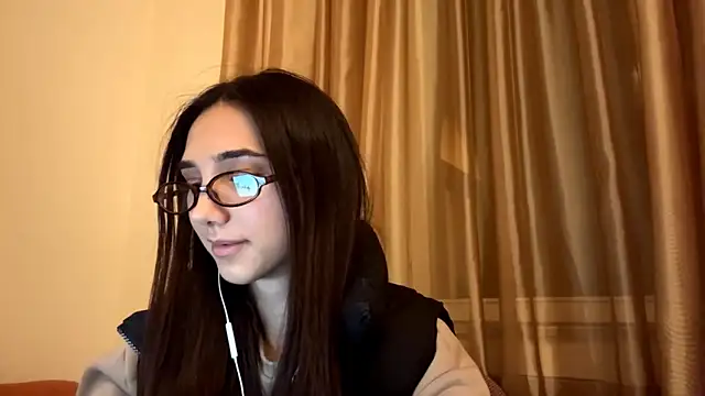 LinaMour online show from 29, 9, 2025