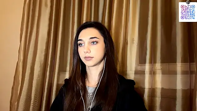 LinaMour online show from 8, 11, 2025