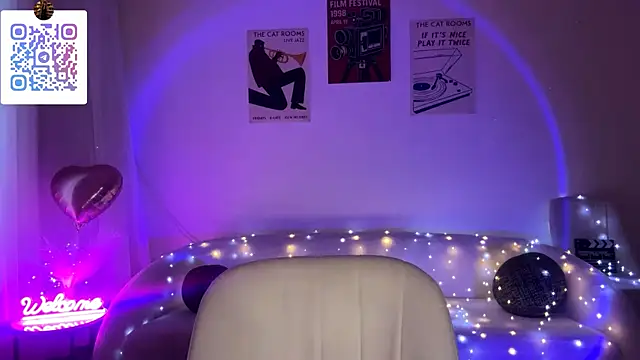 LinaMour online show from 21, 4, 2026