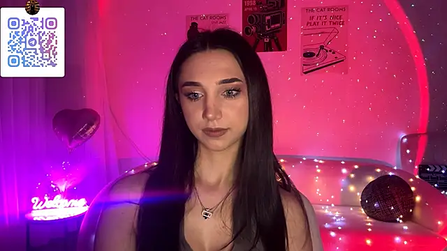 LinaMour online show from 22, 4, 2026