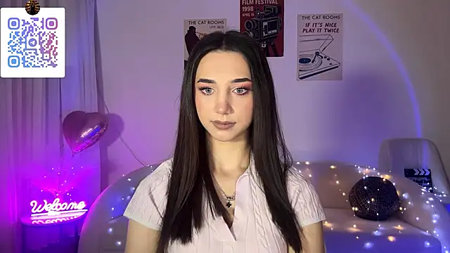 LinaMour online show from 27, 4, 2026