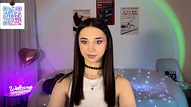 LinaMour online show from 28, 4, 2026