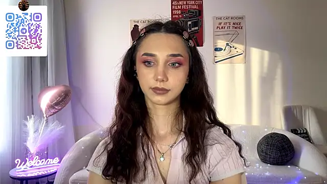 LinaMour online show from 11, 6, 2026