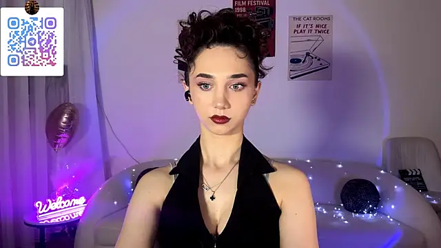 LinaMour online show from 17, 6, 2026