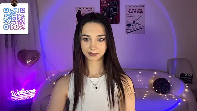 LinaMour online show from 19, 6, 2026