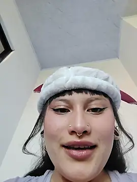 Snapshot of Eva_Clark01 chatting on 24, 10, 2025 Eva Clark01 online show from 24, 10, 2025