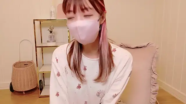 Snapshot of SUZU_1201 chatting on 15, 9, 2025 SUZU 1201 online show from 15, 9, 2025