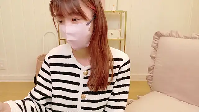 Snapshot of SUZU_1201 chatting on 19, 9, 2025 SUZU 1201 online show from 19, 9, 2025