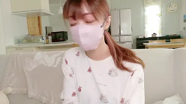 Snapshot of SUZU_1201 chatting on 21, 9, 2025 SUZU 1201 online show from 21, 9, 2025