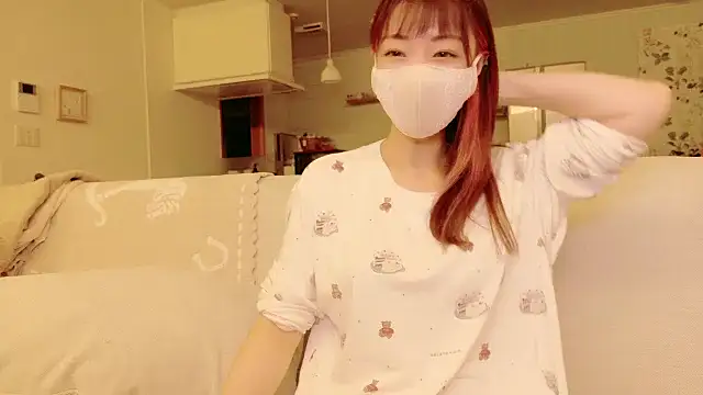 Snapshot of SUZU_1201 chatting on 11, 11, 2025 SUZU 1201 online show from 11, 11, 2025