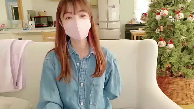 Snapshot of SUZU_1201 chatting on 15, 12, 2025 SUZU 1201 online show from 15, 12, 2025