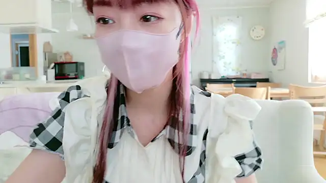 Snapshot of SUZU_1201 chatting on 11, 1, 2026 SUZU 1201 online show from 11, 1, 2026