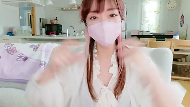 Snapshot of SUZU_1201 chatting on 4, 3, 2026 SUZU 1201 online show from 4, 3, 2026