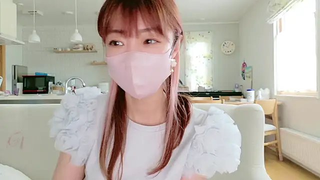 Snapshot of SUZU_1201 chatting on 13, 5, 2026 SUZU 1201 online show from 13, 5, 2026